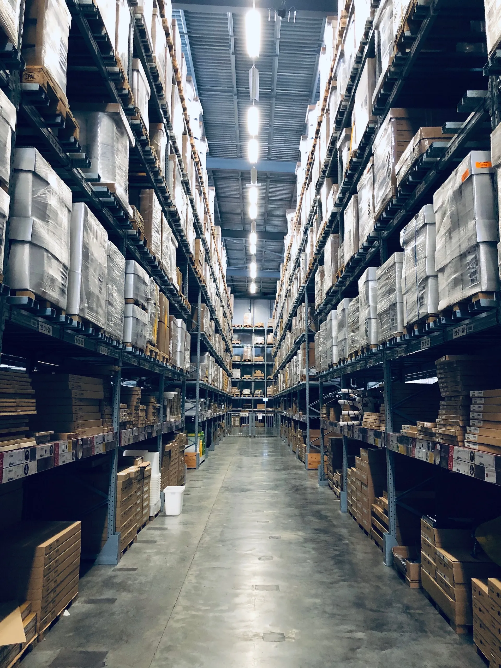 Importance of warehouses in logistics