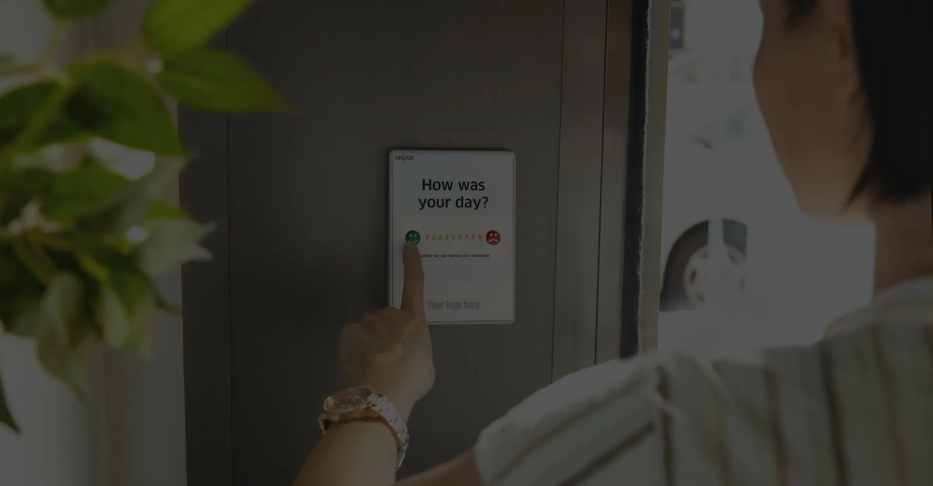 BRING AN INTERNATIONAL ACADEMIC TITLE TO THE TABLE 