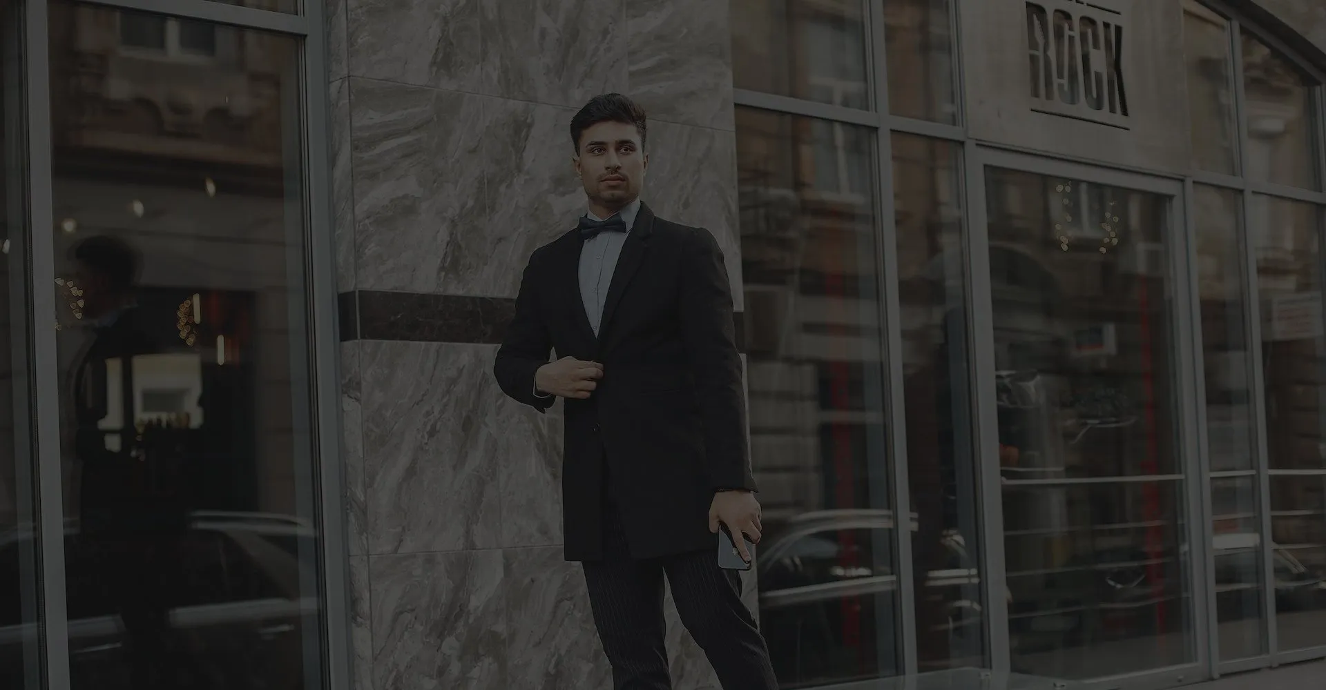 BUILDING LEADERS, FORGING FUTURES. 