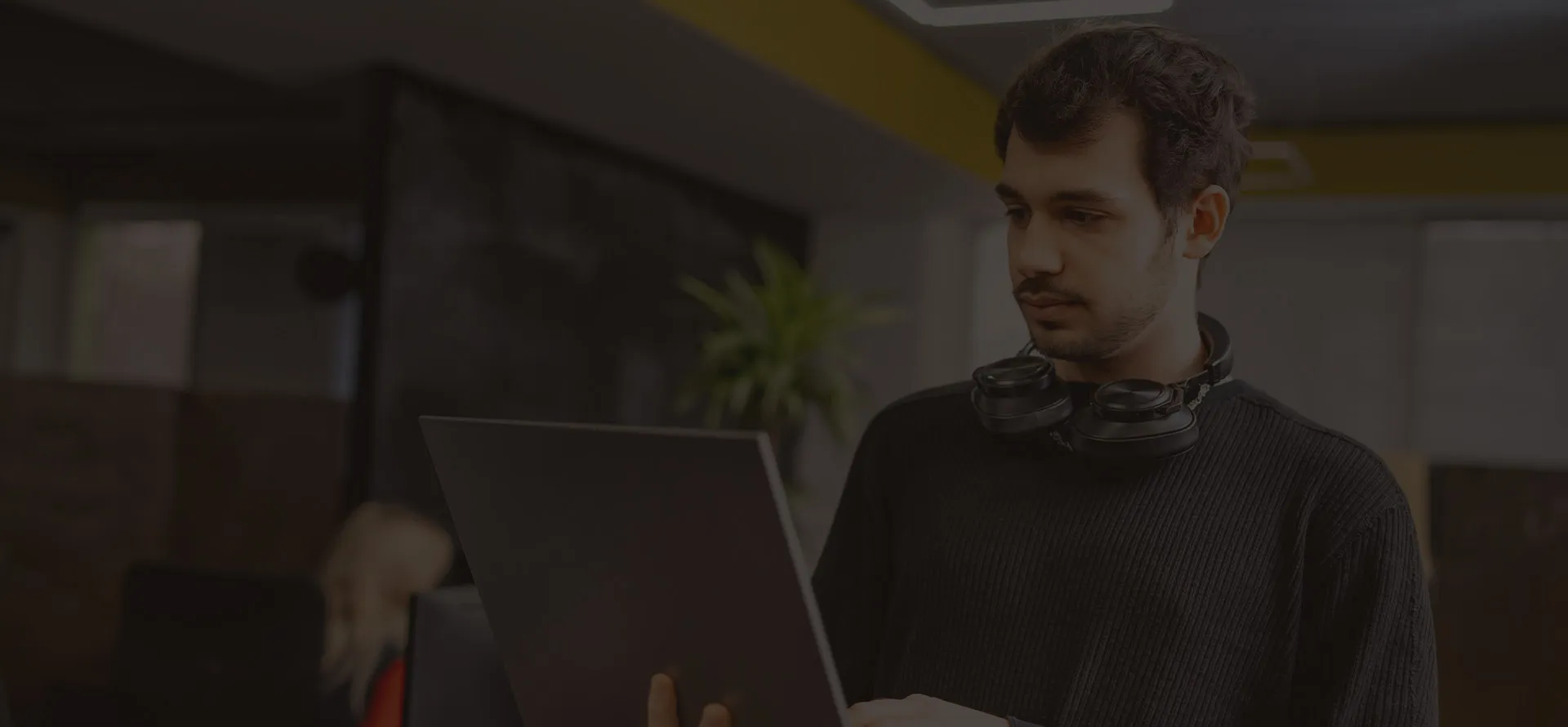 BRING AN INTERNATIONAL ACADEMIC TITLE TO THE TABLE 